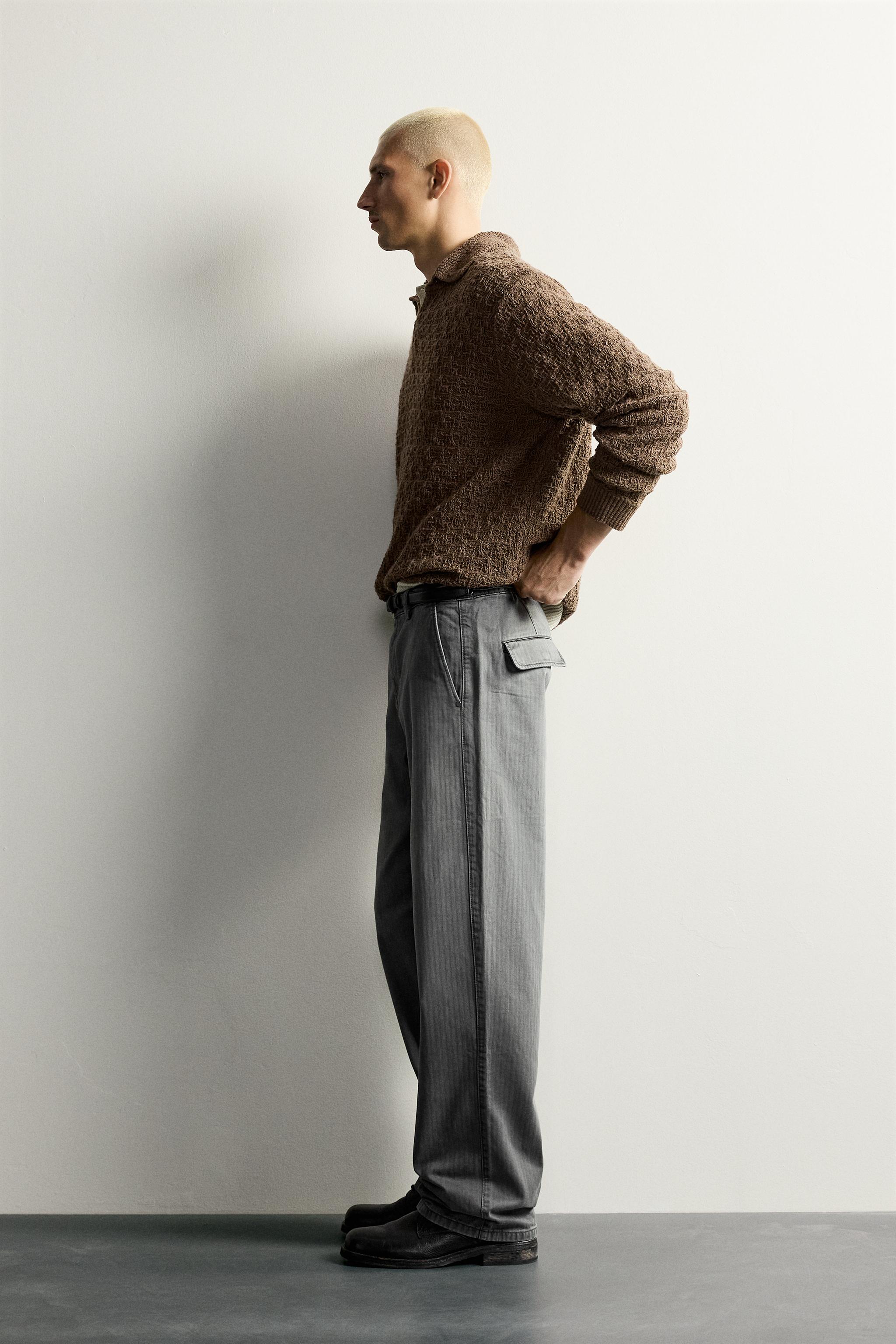 PANTALON STRUCTURÉ À CHEVRONS AVEC PATTES